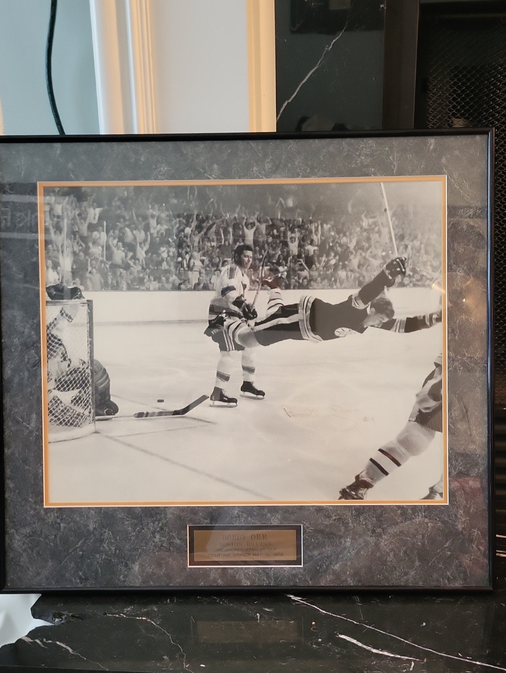 Bobby Orr Flying Goal - Picture 4 of 8